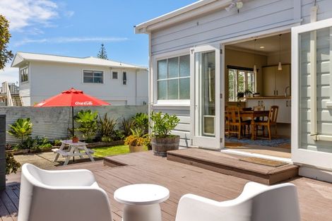 Photo of property in 19 Beach Street, Fitzroy, New Plymouth, 4312