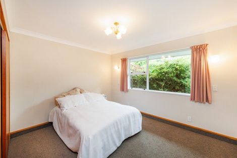 Photo of property in 12 Hind Place, Hokowhitu, Palmerston North, 4410