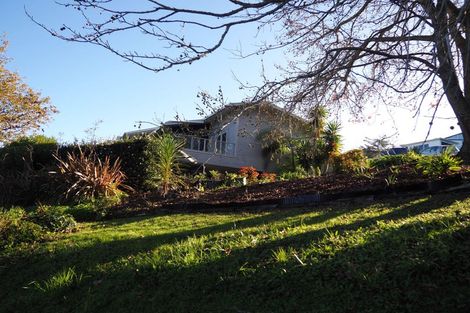 Photo of property in 2 Hames Terrace, Hillsborough, Auckland, 1042