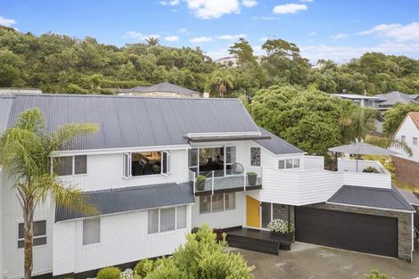 Photo of property in 49a The Esplanade, Eastern Beach, Auckland, 2012