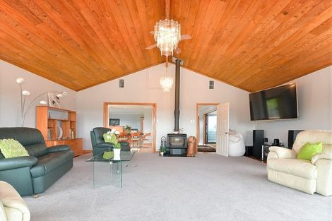 Photo of property in 2 Kauri Drive, Sandspit, Warkworth, 0982