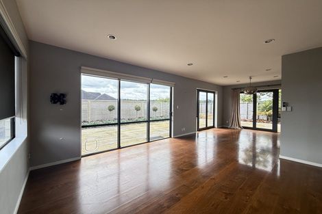 Photo of property in 29 Huntington Park Drive, Greenhithe, Auckland, 0632