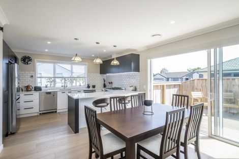 Photo of property in 3 Saint Vincent Way, Waikanae, 5036