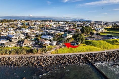 Photo of property in 42 Octavius Place, New Plymouth, 4312