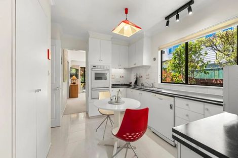 Photo of property in 29 Hinau Street, Woburn, Lower Hutt, 5011