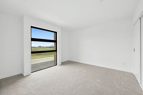 Photo of property in 73 Maungakaraka Road, Karaka, 2580
