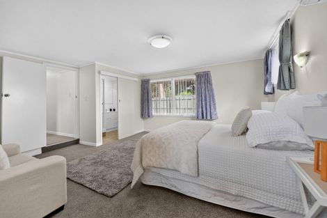 Photo of property in 18 Totara Drive, St Andrews, Hamilton, 3200