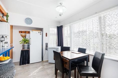 Photo of property in 11 Ahuru Street, Marton, 4710