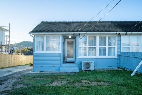 Photo of property in 21a Miranda Street, Cannons Creek, Porirua, 5024