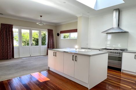 Photo of property in 460 Broadway, Miramar, Wellington, 6022