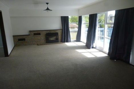 Photo of property in 28 Cheriton Road, Mellons Bay, Auckland, 2014