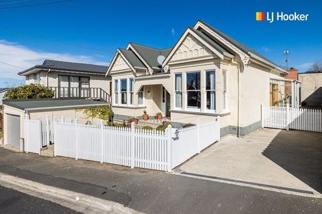 Photo of property in 11 Lundie Street, Roslyn, Dunedin, 9010