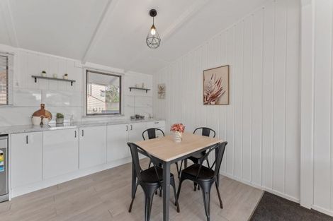 Photo of property in 60 Norana Road, Timberlea, Upper Hutt, 5018