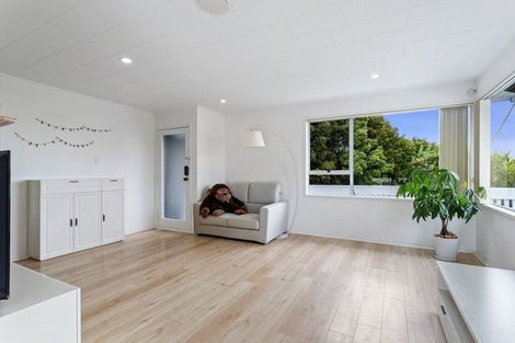 Photo of property in 8 Skyla Place, Massey, Auckland, 0614