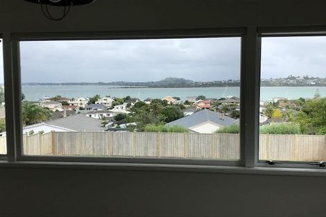 Photo of property in 11 Lynton Road, Bucklands Beach, Auckland, 2012