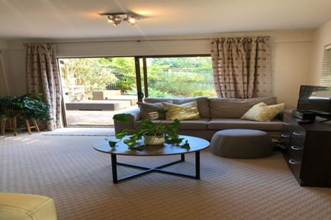 Photo of property in 25 Maxwelton Drive, Mairangi Bay, Auckland, 0630