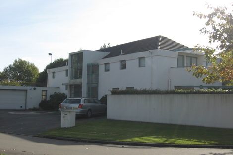 Photo of property in 18 Swanleigh Place, Ilam, Christchurch, 8041
