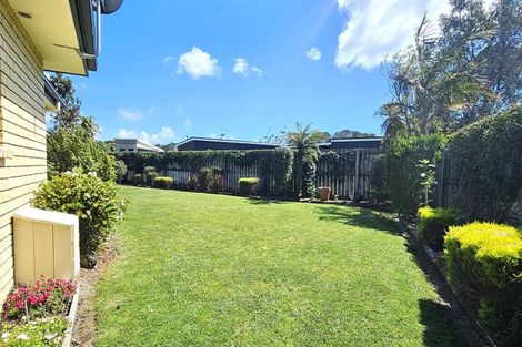 Photo of property in 106 Benjamin Place, Matarangi, Whitianga, 3592