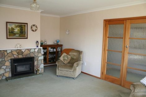 Photo of property in 18 Grant Street, Dannevirke, 4930