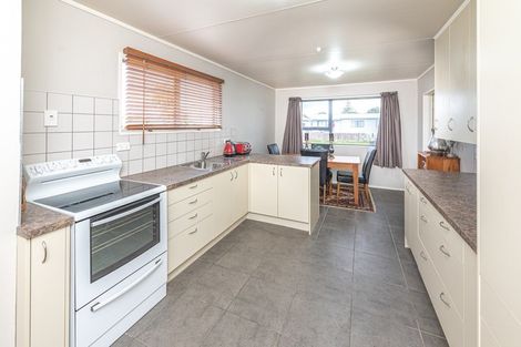 Photo of property in 4a Tainui Street, Castlecliff, Whanganui, 4501
