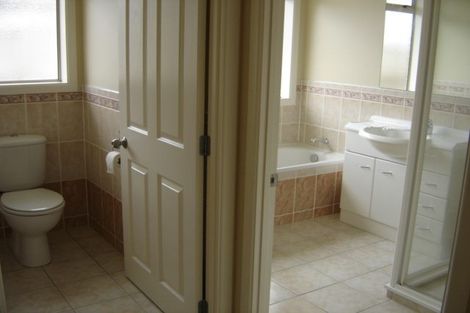 Photo of property in 38 Redcastle Drive, East Tamaki, Auckland, 2013