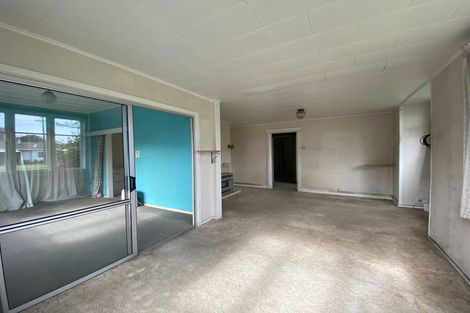 Photo of property in 6 Strange Street, Waitara, 4320