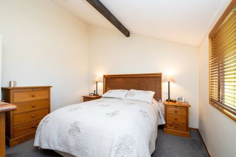 Photo of property in 27 Muritai Crescent, Havelock North, 4130