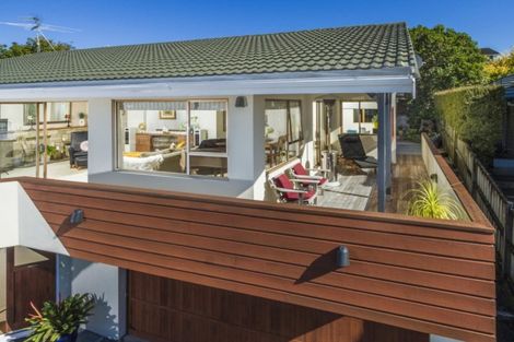 Photo of property in 1/88 Hebron Road, Waiake, Auckland, 0630