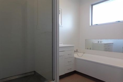 Photo of property in 1/73 Brockworth Place, Riccarton, Christchurch, 8011