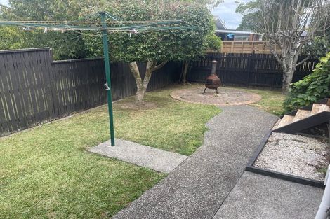 Photo of property in 2/52 Scenic Drive, Hillpark, Auckland, 2102