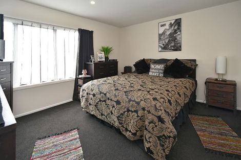 Photo of property in 1 Chatswood Place, Bishopdale, Christchurch, 8051