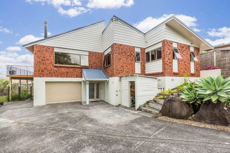 Photo of property in 9a Pendene Place, Forrest Hill, Auckland, 0620