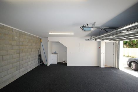 Photo of property in 56d Nicholson Road, Khandallah, Wellington, 6035