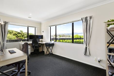 Photo of property in 40 Navigation Drive, Whitby, Porirua, 5024