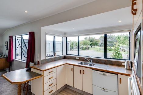 Photo of property in 1004 Riverslea Road South, Longlands, Hastings, 4172