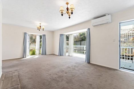 Photo of property in 1/113 Rosario Crescent, Red Beach, 0932