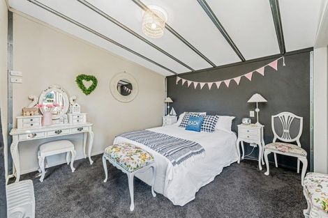 Photo of property in 11 Swindells Road, Waikuku Beach, 7473