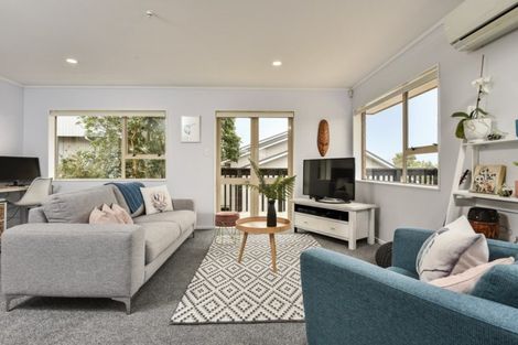 Photo of property in 253b Royal Road, Massey, Auckland, 0614