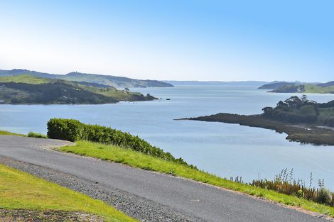 Photo of property in 15 Tamahunga Road, Kaiwaka, 0573