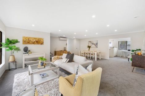 Photo of property in 54 Robbies Road, Shelly Park, Auckland, 2014