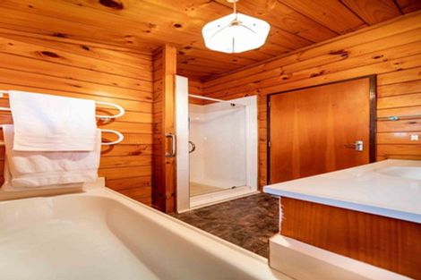 Photo of property in 10 Chrisarda Place, Red Hill, Papakura, 2110