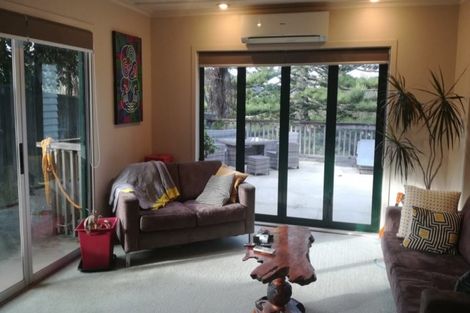 Photo of property in 223 Woodlands Park Road, Titirangi, Auckland, 0604