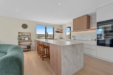 Photo of property in 21 Packer Road, Wanaka, 9382