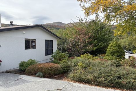 Photo of property in 18 Hood Crescent, Arrowtown, 9302