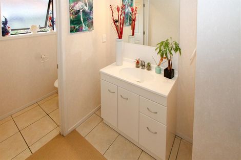 Photo of property in 7 Frame Place, Owhata, Rotorua, 3010