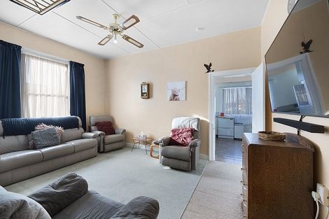 Photo of property in 4 Devon Street, Riversdale, 9776