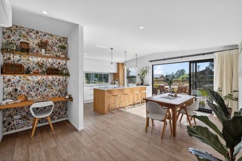Photo of property in 14 Hayward Place, Ohauiti, Tauranga, 3112