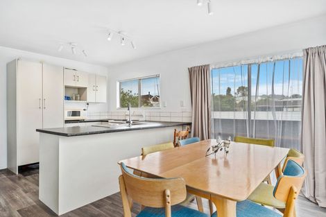 Photo of property in 53 Saint James Street, Richmond Heights, Taupo, 3330