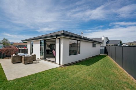 Photo of property in 11 Hosking Drive, Cromwell, 9310