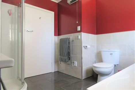 Photo of property in 21 Oban Street, Holmes Hill, Oamaru, 9401